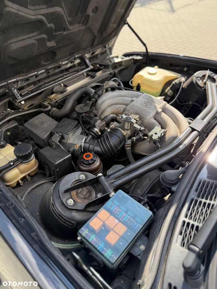 BMW Seria 3 325i - 13