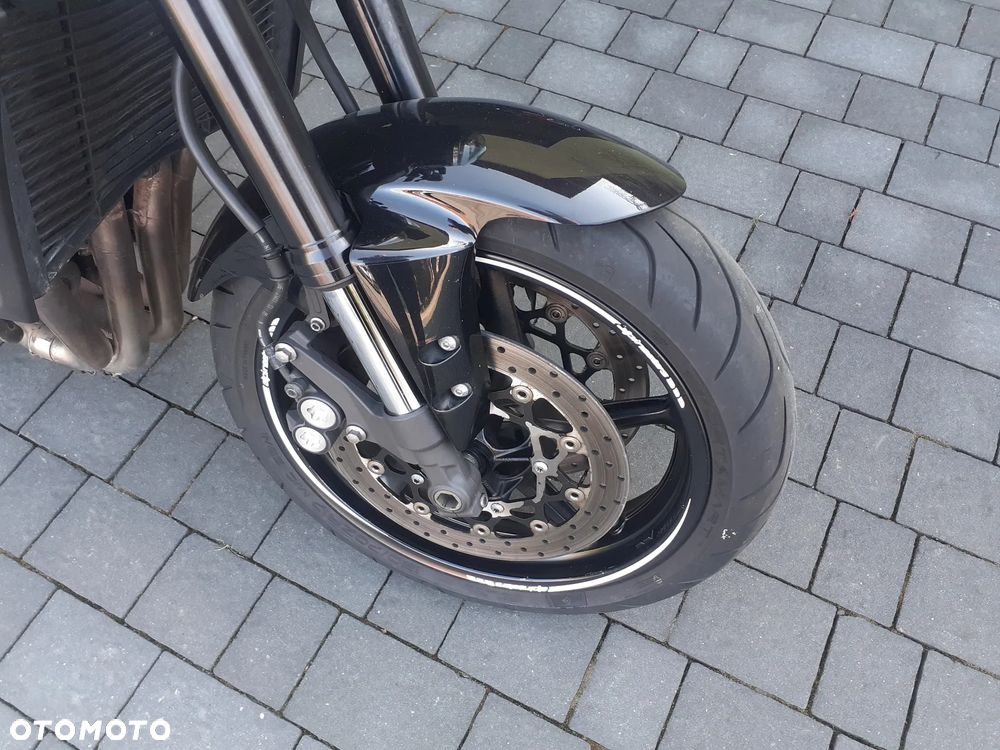 Yamaha FZ - 20