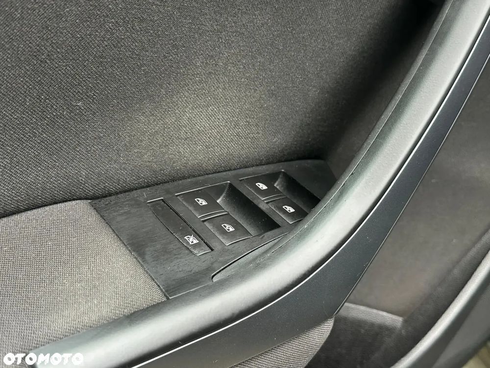 Opel Astra 1.6 CDTI Dynamic - 8