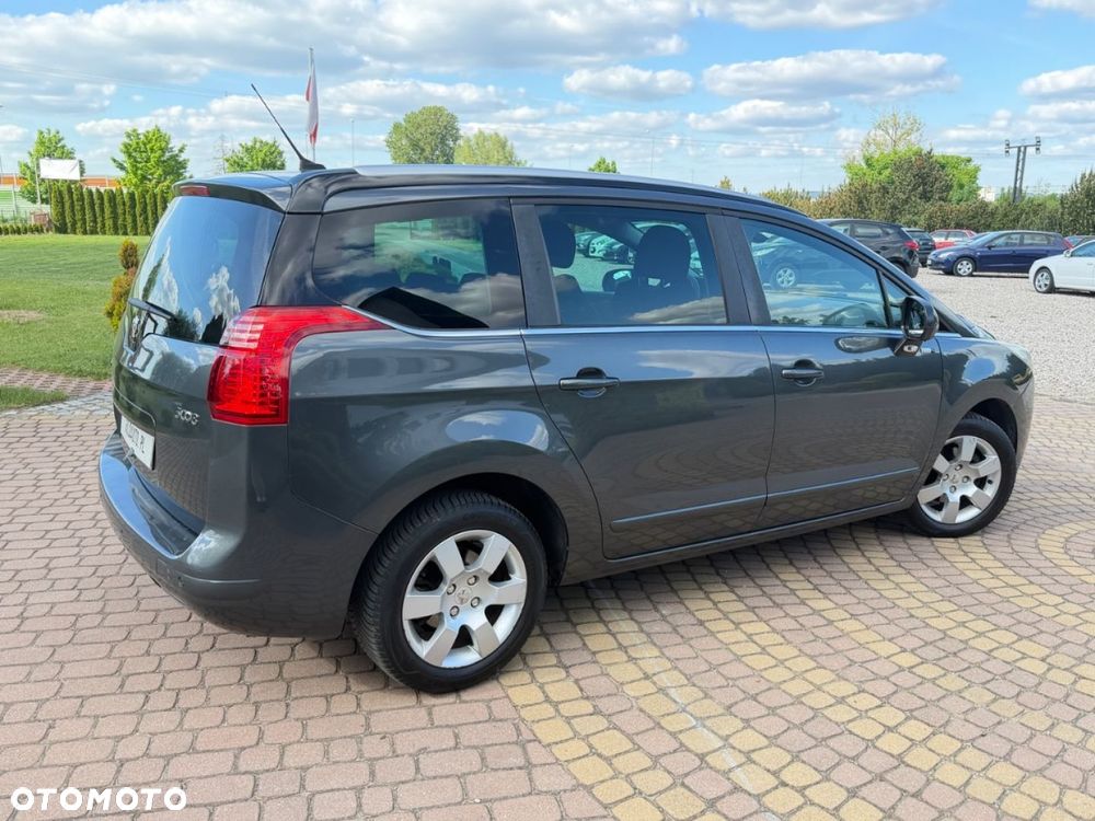 Peugeot 5008 - 35