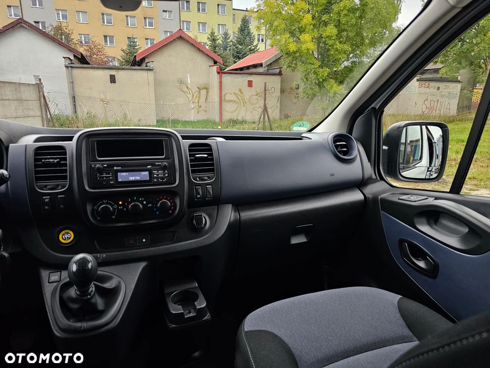 Opel Vivaro - 10