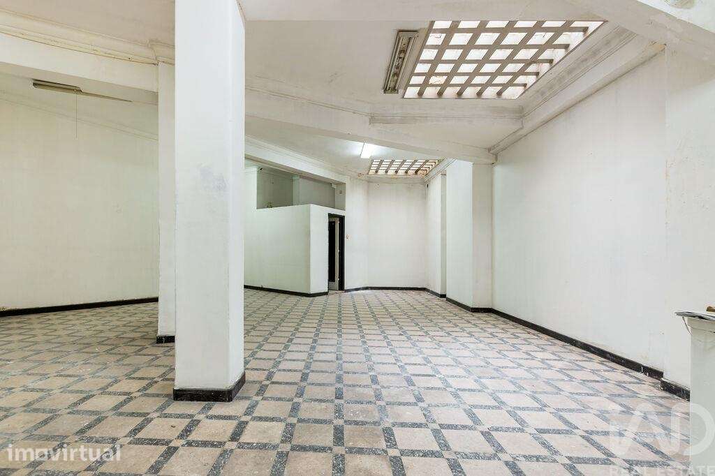 Loja / Estabelecimento Comercial T2 em Arroios de 290,00 m2 - Grande imagem: 4/12