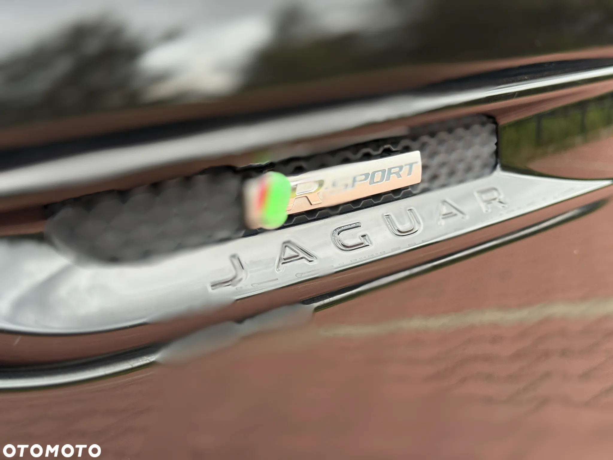 Jaguar XF 2.0 i4D R-Sport - 17