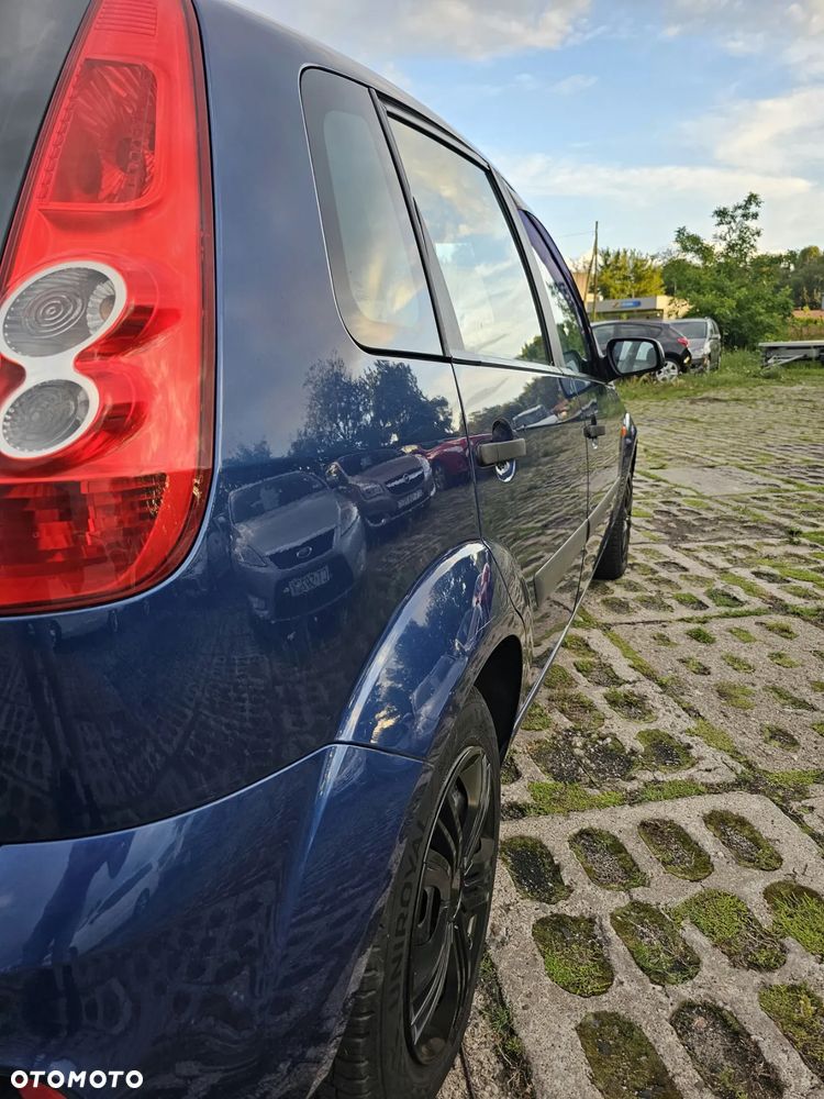 Ford Fiesta 1.4 Ambiente - 10