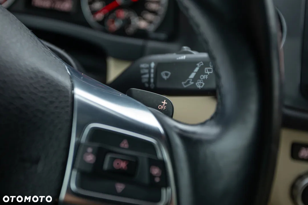 Volkswagen Tiguan - 34