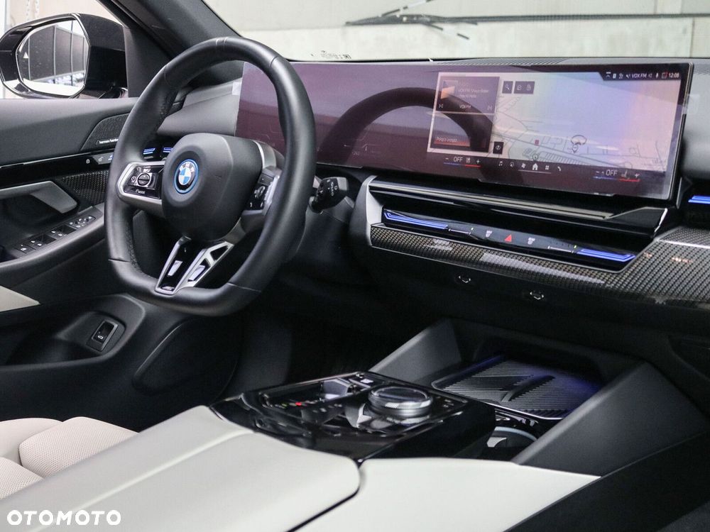BMW Seria 5 - 23