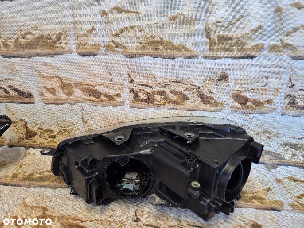 vw golf 6 VI 5k1941754b lampa xenon skrętny led prawa europa - 10