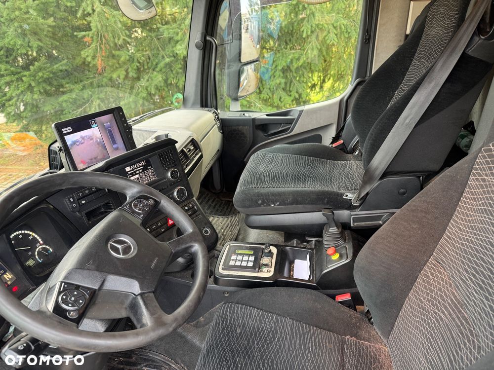 Mercedes-Benz Antos - 16