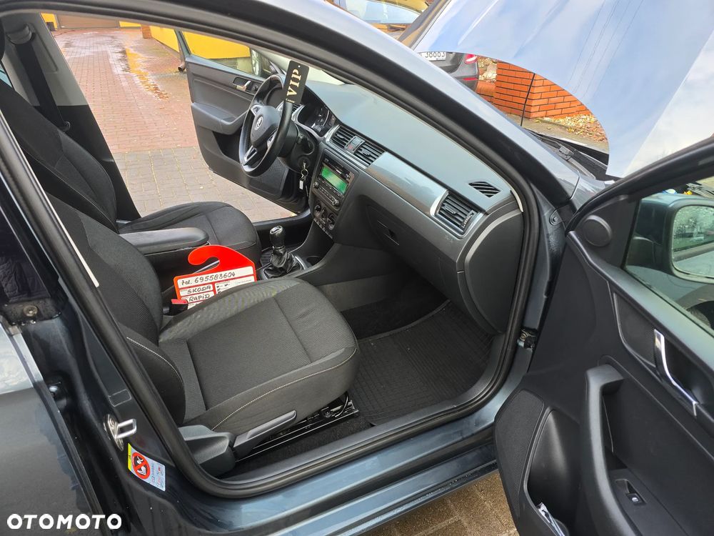 Skoda RAPID 1.2 TSI Ambition - 20