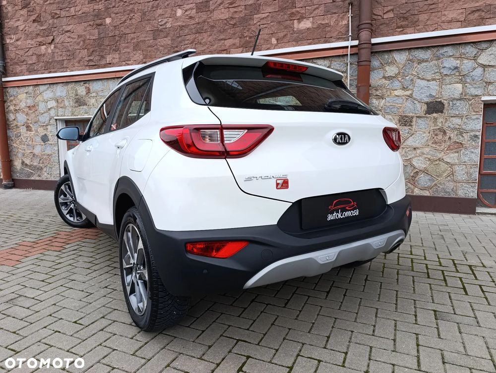 Kia Stonic 1.4 L - 11