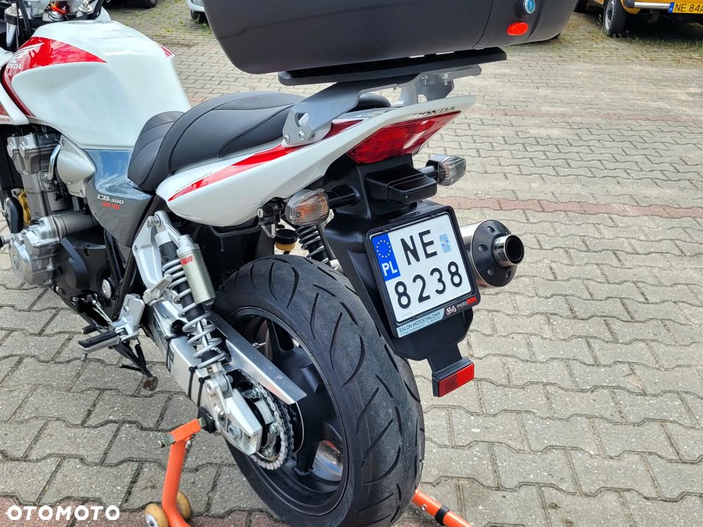 Honda CB - 22