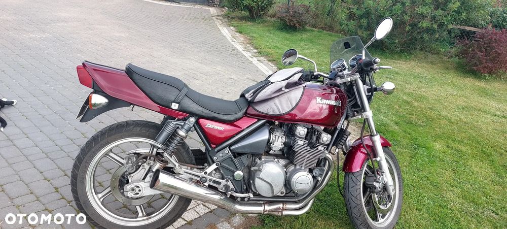 Kawasaki Zephyr - 2