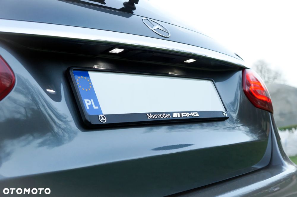 Mercedes-Benz Klasa C 300 T 9G-TRONIC AMG Line - 24