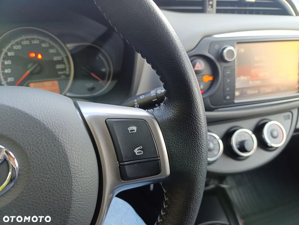 Toyota Yaris 1.33 Premium - 25