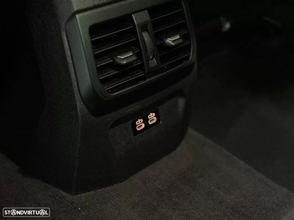 BMW 218 Gran Coupé d Pack Desportivo M Pro - 53