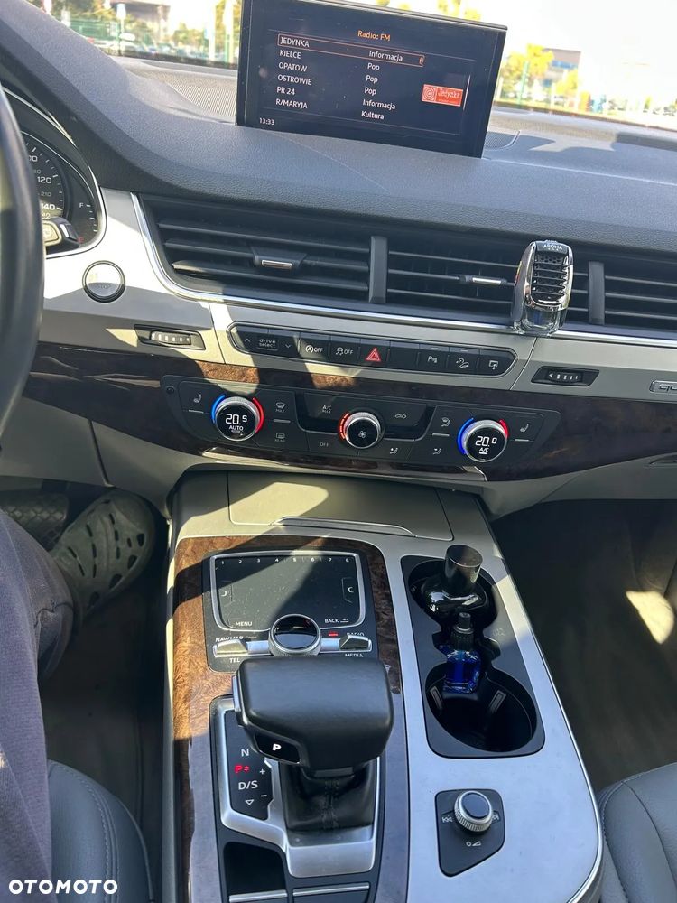 Audi Q7 - 7