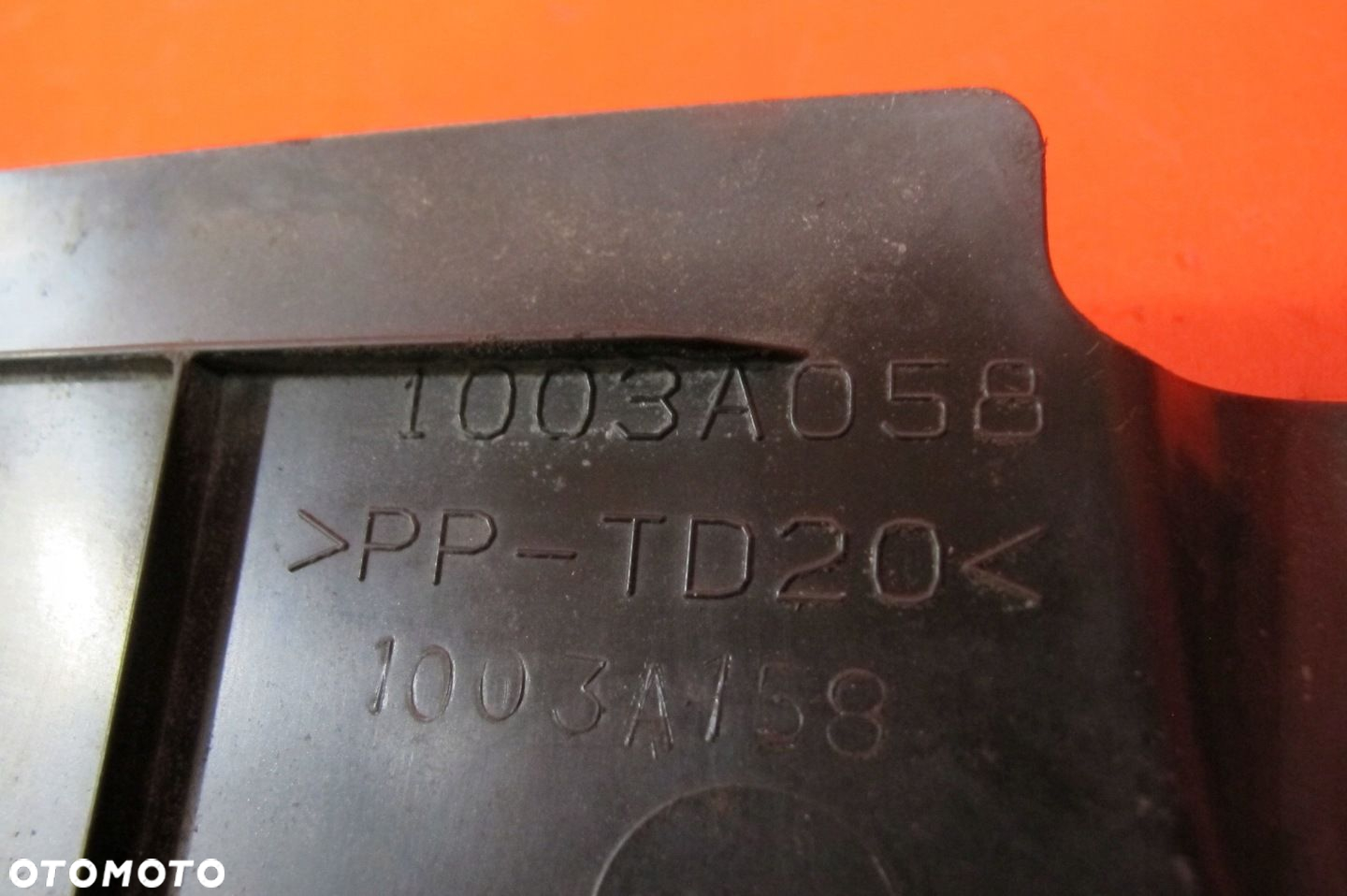 MITSUBISHI LANCER 8 VIII 10 X 07- 1.8 MIVEC 4B10 POKRYWA OSŁONA SILNIKA - 4