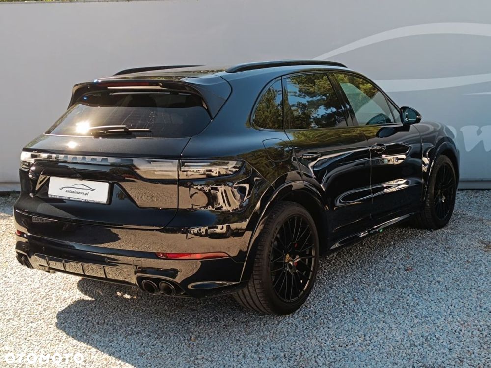 Porsche Cayenne - 14