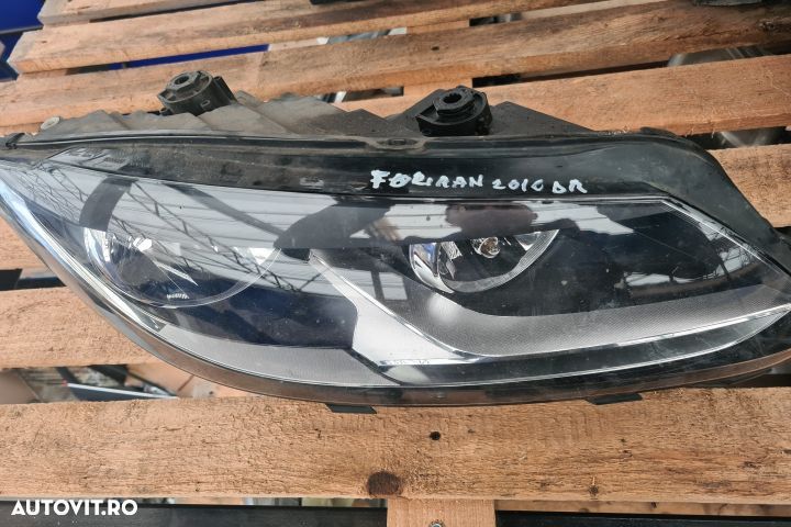 Far dreapta Volkswagen VW Touran 1 [2th facelift] [2010 - 2015] Miniv - 1