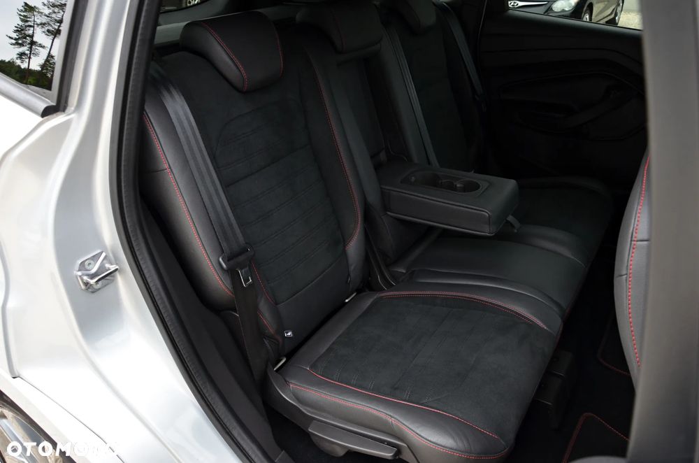 Ford Kuga - 33