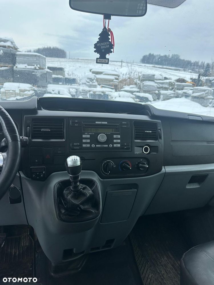 Ford Transit - 11