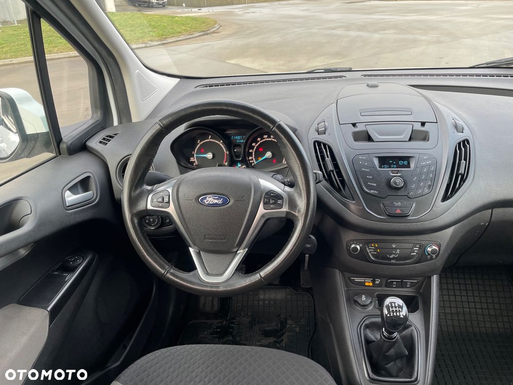 Ford Tourneo Courier 1.5 TDCi Trend - 13