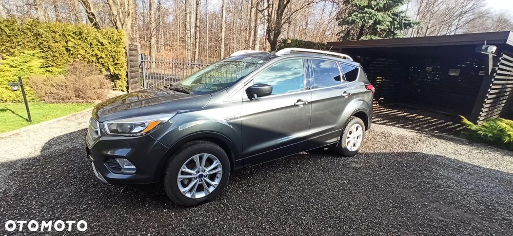 Ford Kuga - 8