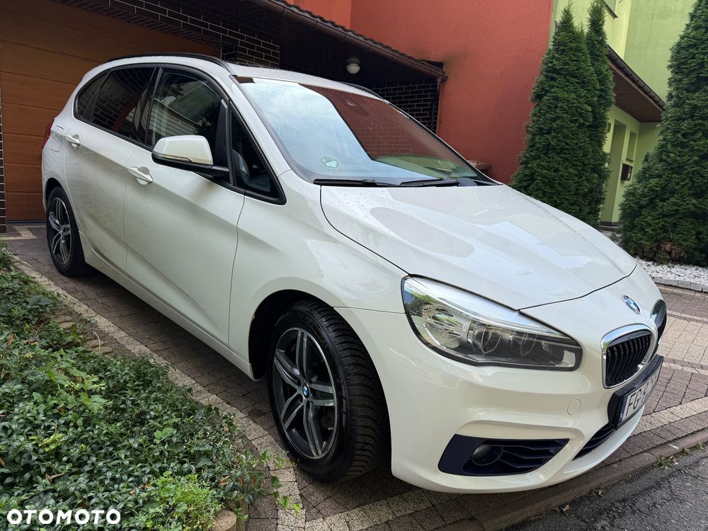 BMW Seria 2 220d Sport Line - 4