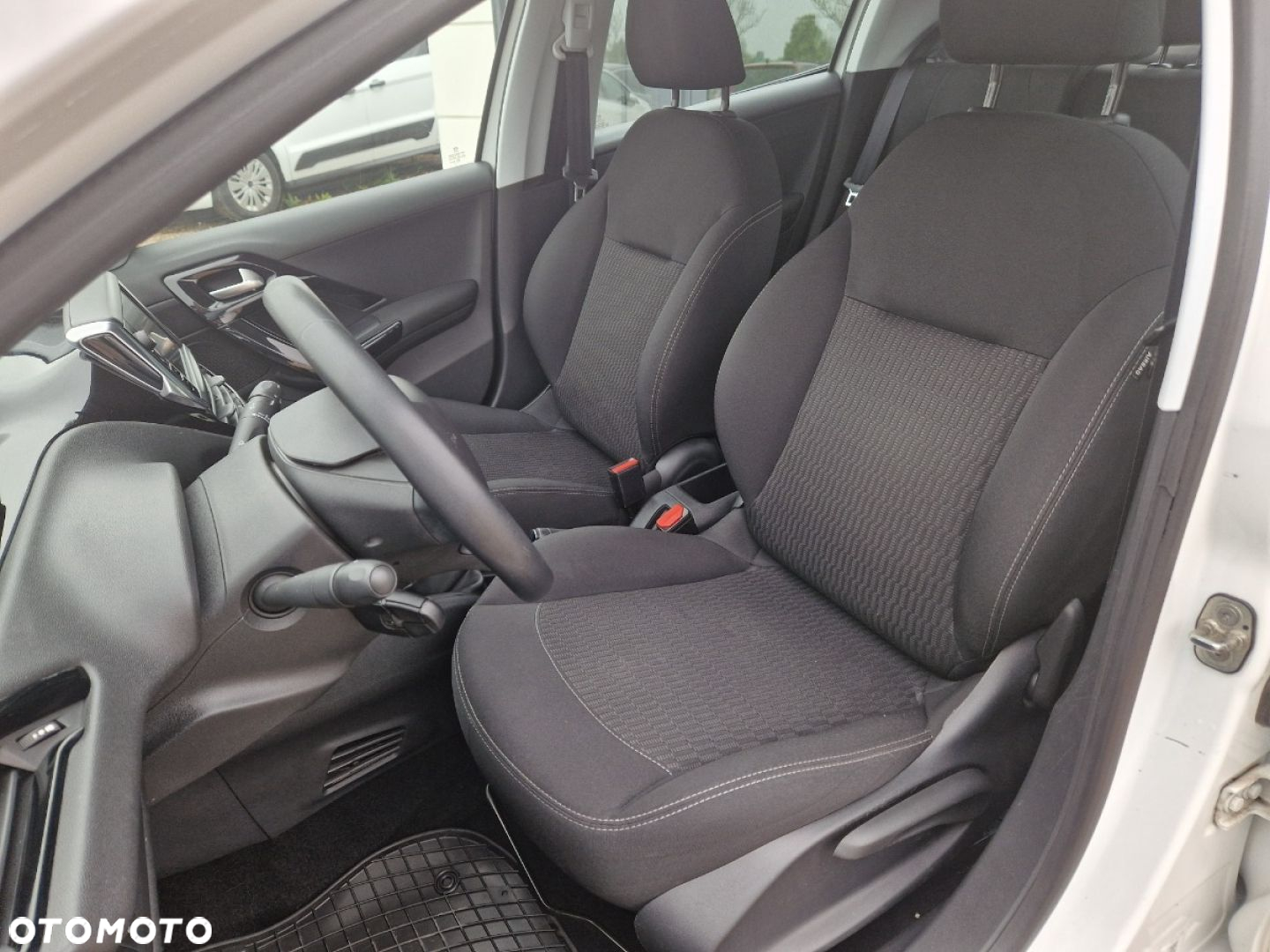 Peugeot 208 1.5 BlueHDi Active S&S - 9