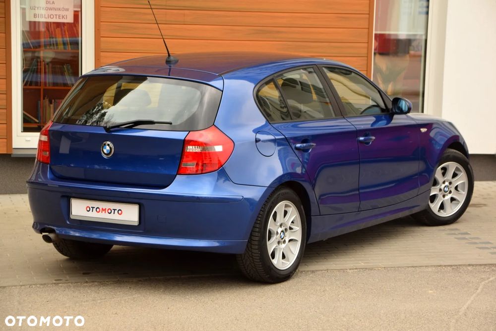 BMW Seria 1 118d DPF - 12