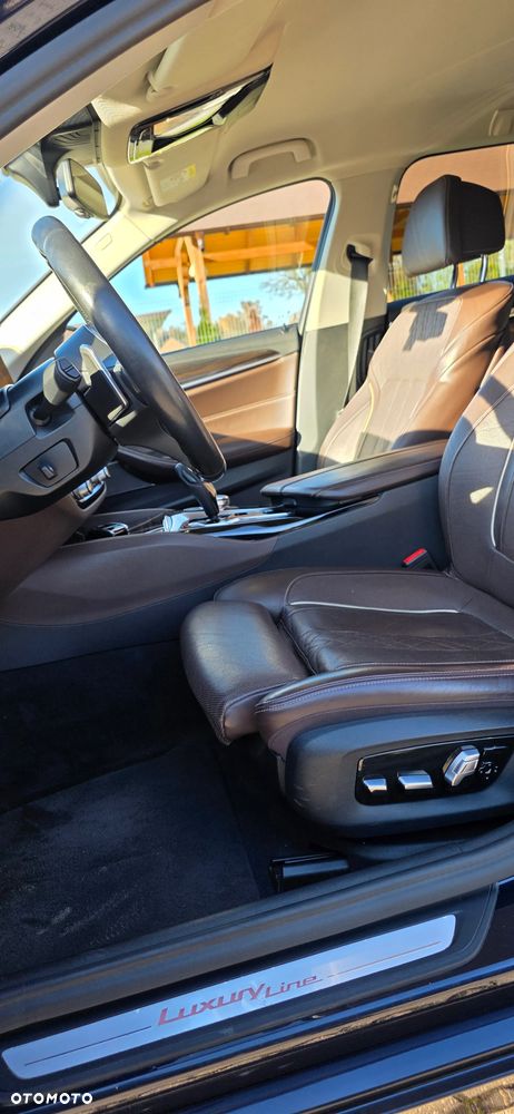 BMW Seria 5 520d Luxury Line sport - 22