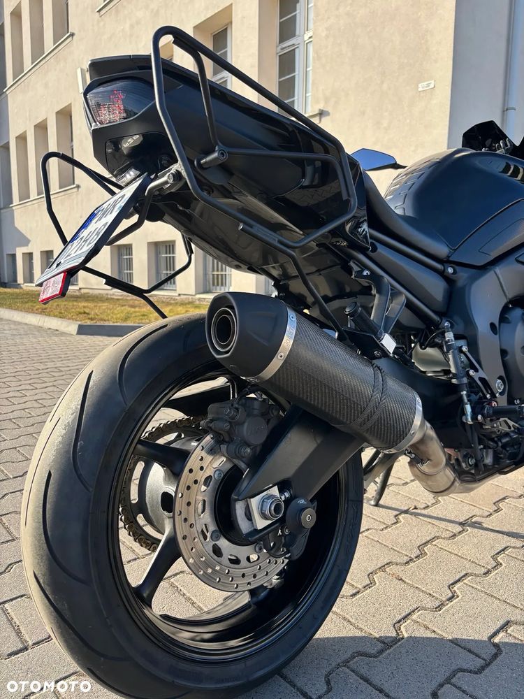 Yamaha FZ8 - 8