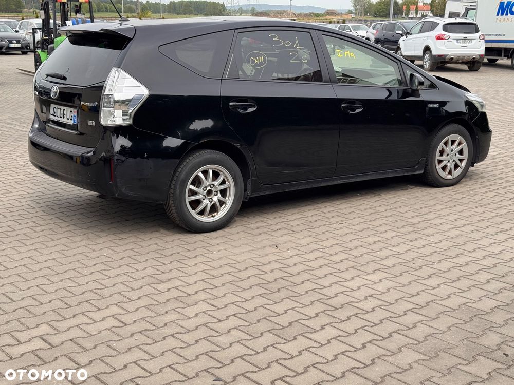 Toyota Prius+ (Hybrid) - 4