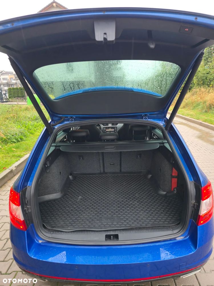 Skoda Octavia 2.0 TDI RS DSG - 14
