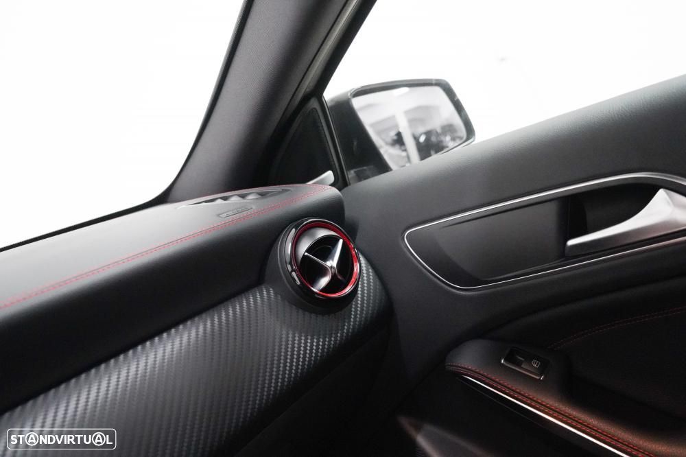 Mercedes-Benz A 45 AMG 4-Matic - 14
