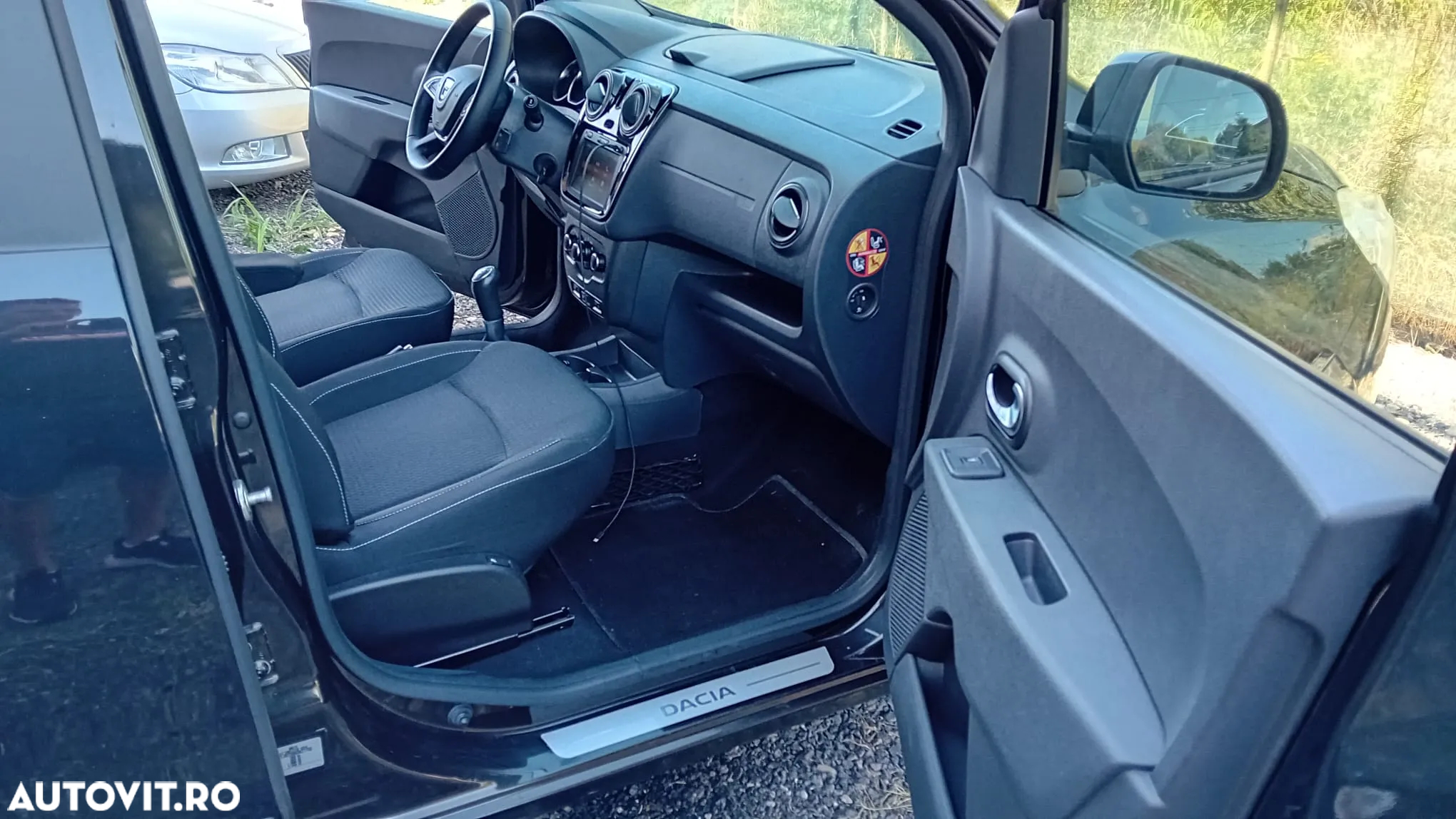Dacia Lodgy 1.6 SCe Laureate - 8
