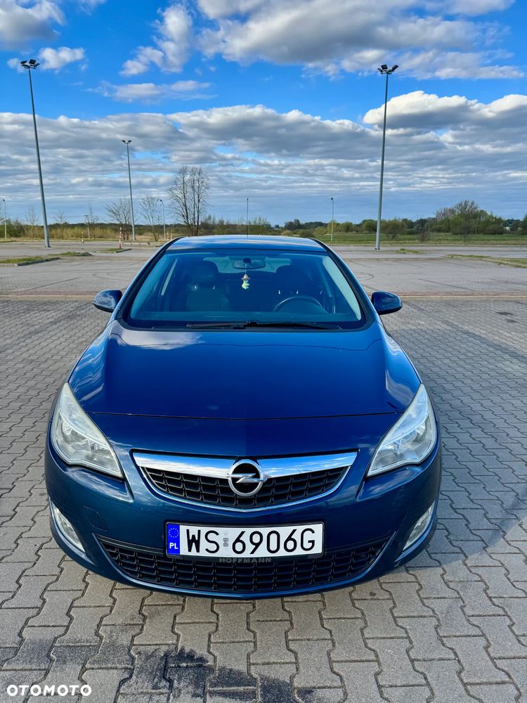 Opel Astra 1.4 Turbo - 2
