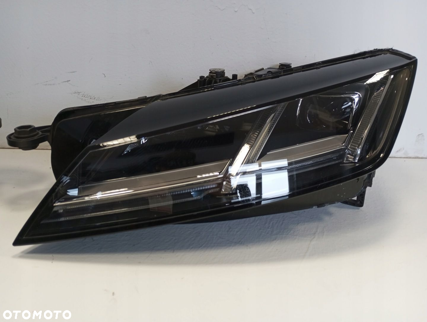 LAMPA FULL LED MATRIX AUDI TT 8S0 8S0941036 8S0941035 - 2