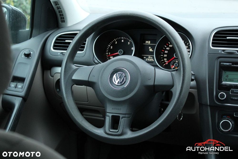 Volkswagen Golf - 10