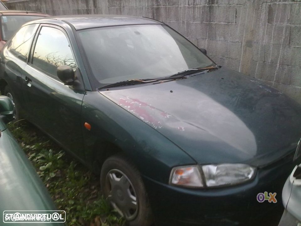 Traseira / Frente /Interior Mitsubishi Colt 98 - 2