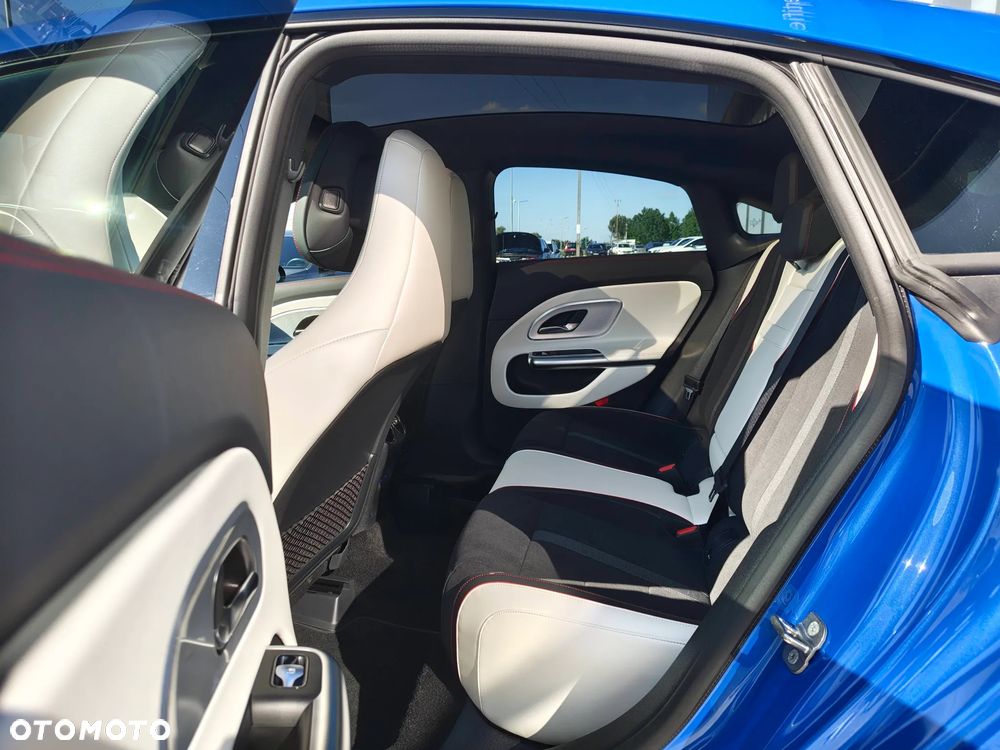 Mercedes-Benz CLA 200 mHEV 8G-DCT - 16