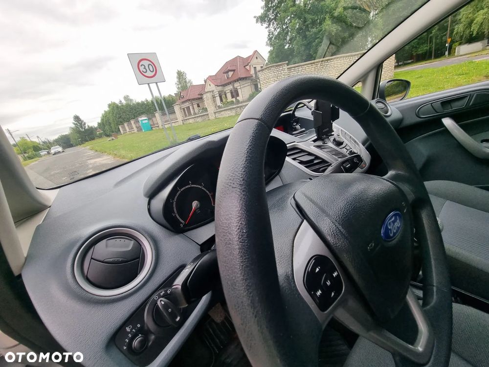 Ford Fiesta 1.25 Trend EU5 - 4