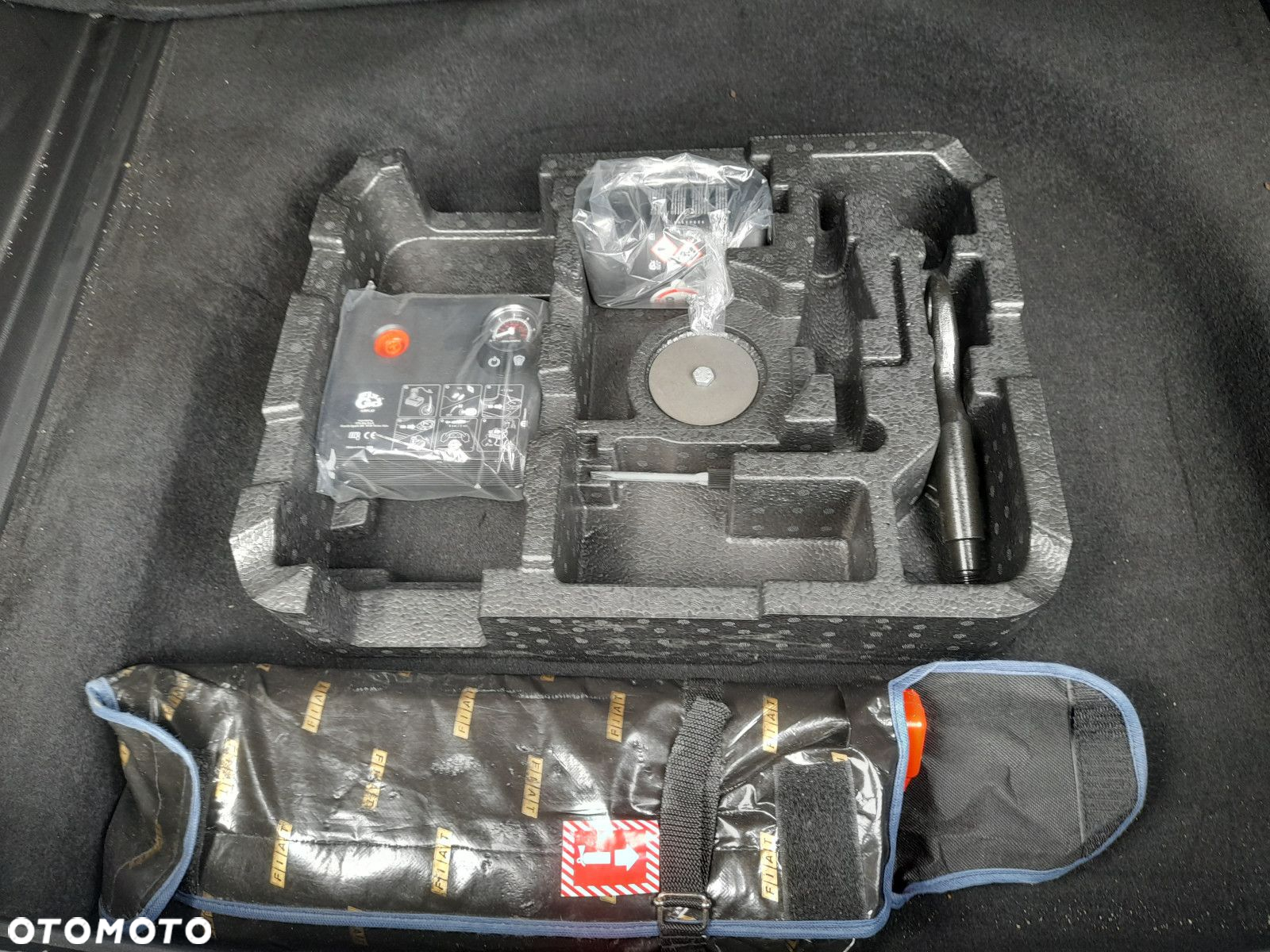 Jeep Compass - 21