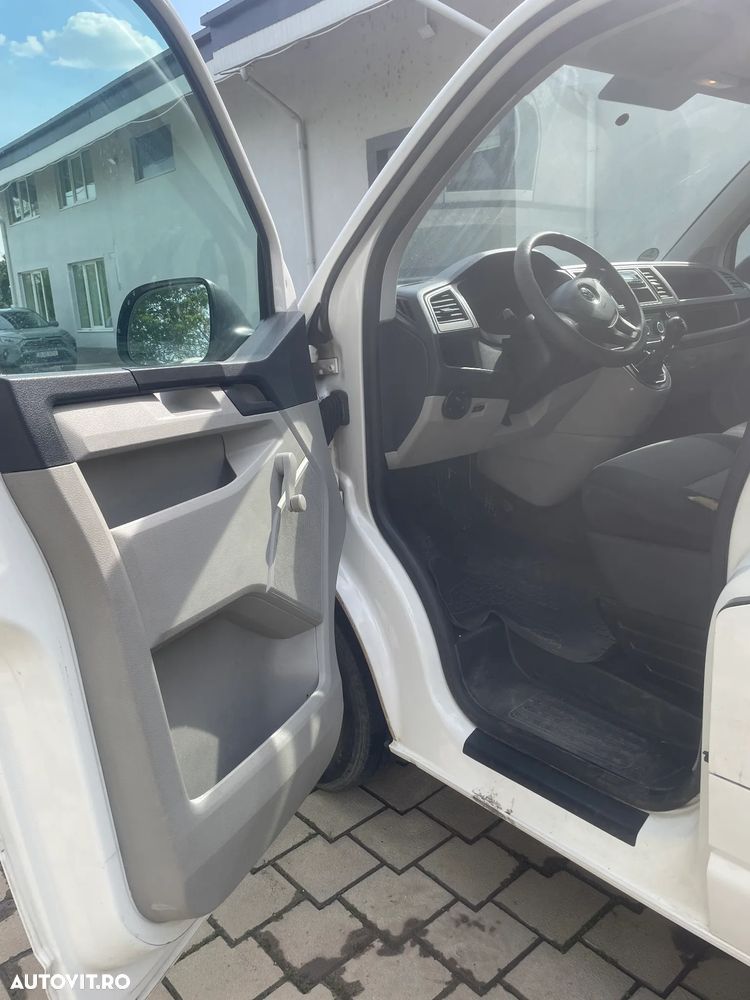 Volkswagen Transporter - 9