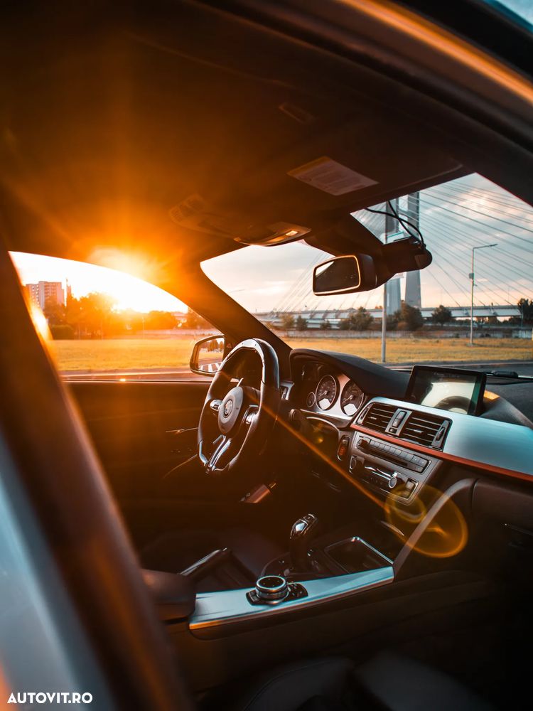 BMW Seria 3 335i Sport-Aut. Sport Line - 11