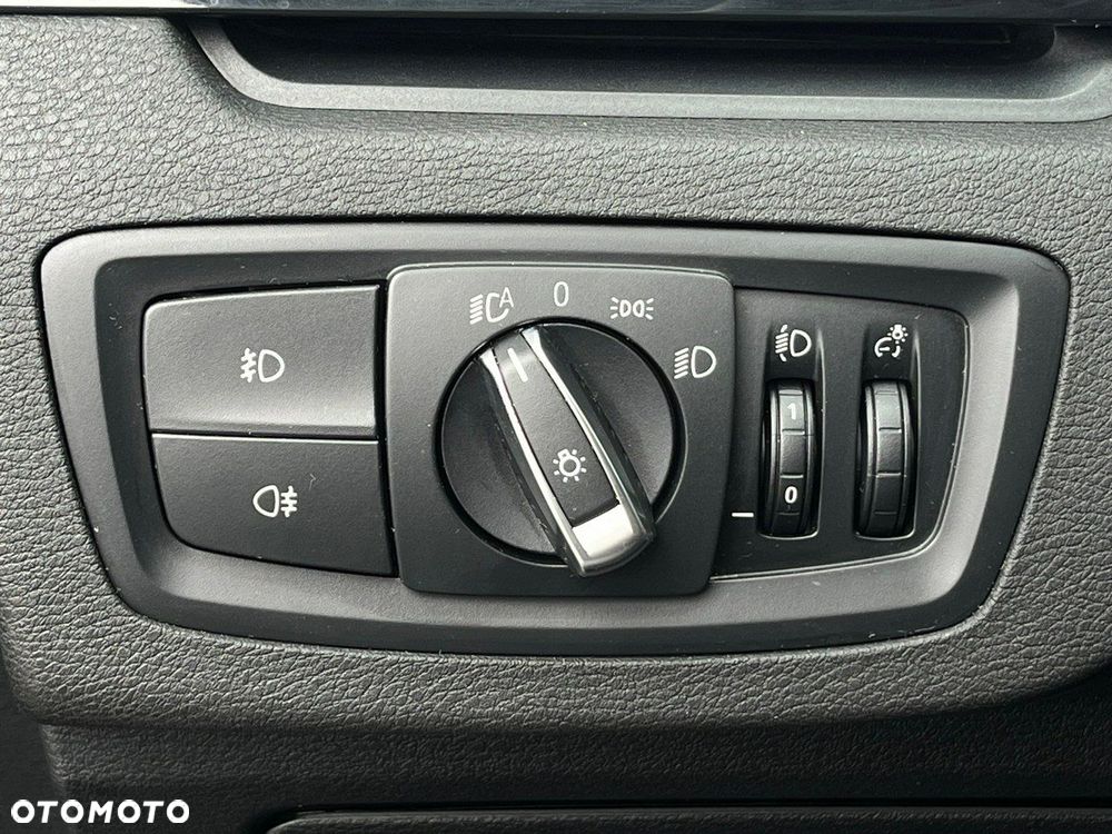 BMW X1 xDrive25e Advantage - 36