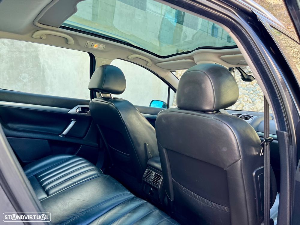 Peugeot 407 SW 2.2 HDi SE Navteq - 35