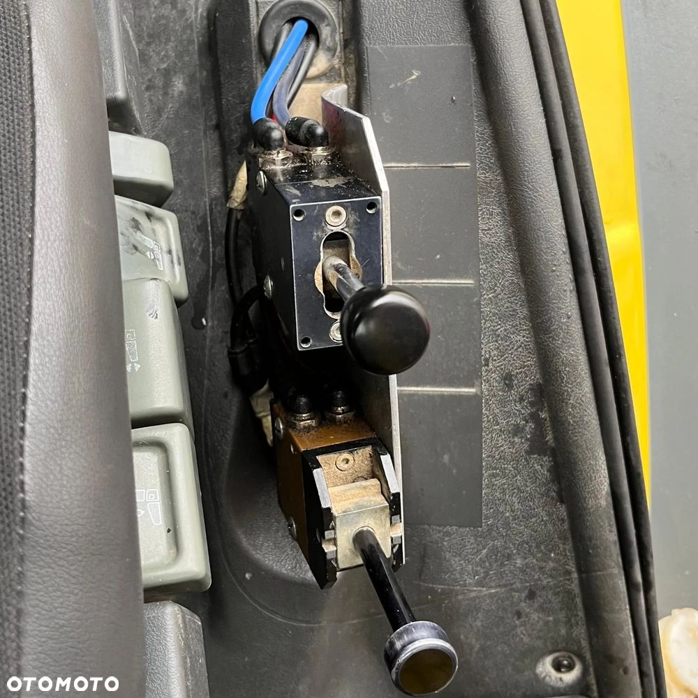 Mercedes-Benz AXOR - 20