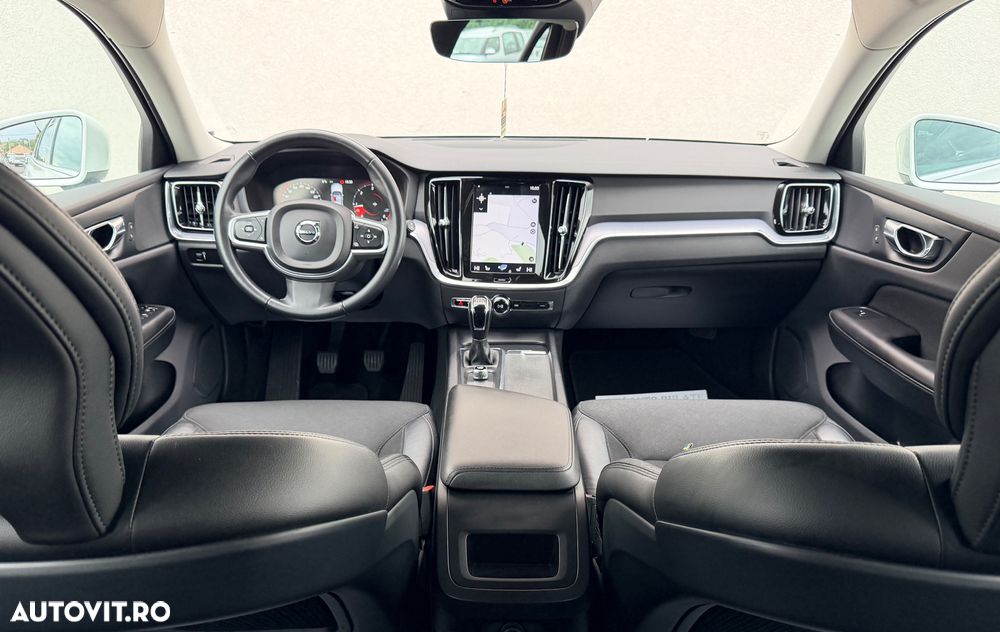 Volvo V60 D3 Momentum Pro - 6