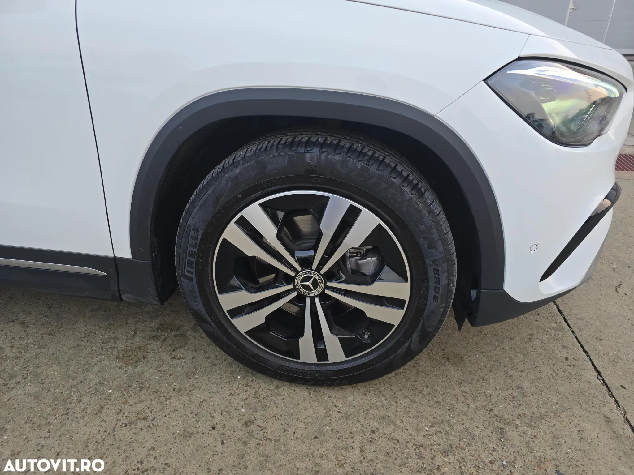Mercedes-Benz GLA 200 d 4MATIC Aut. - 16
